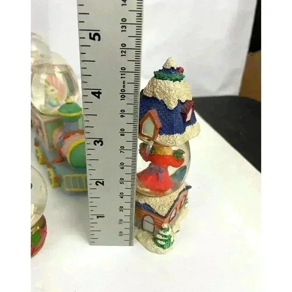 VTG Lot of‎ 10 Mini Small Snow Globes Easter Christmas Holiday Zoo